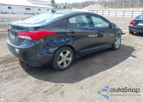 2013 Hyundai Elantra Gls z USA, uszkodzony, nr VIN KMHDH4AE0DU738550